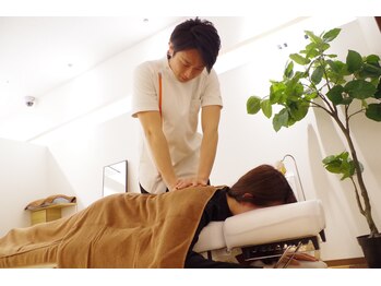 カラダファクトリー イオンモール石巻店/施術の流れ3.歪みチェック