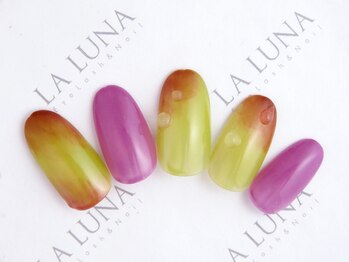 ラルナ ネイルアンドアイラッシュサロン(LA LUNA nail & eyelash salon)/8月9月◇定額ボリューム◇