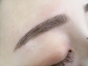 リラ(Lila)の写真/【移転&リニューアルOPEN◎】丁寧なカウンセリングで骨格からあなたにお似合いのデザインをご提案致します!