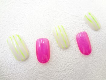 ネイルサロン クイール 小山店(NAIL SALON QUILL)/ワンカラー×ストライプアート