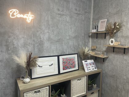 カロン(Kalon)の写真