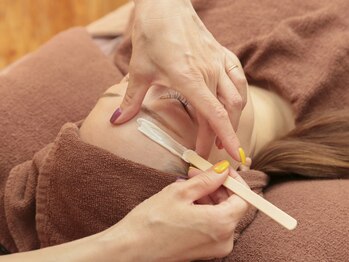 チア(Cheer)の写真/【赤みが出にくい!!高品質”匠道WAX”使用】古い角質,角栓肌を除去し素肌トーンUP◇アイブロウとのSETも◎