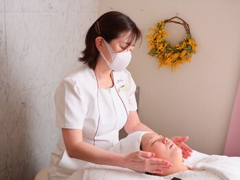 メナードフェイシャルサロン 春日町店/