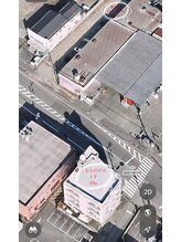 エラ(Ella)/駐車場案内７