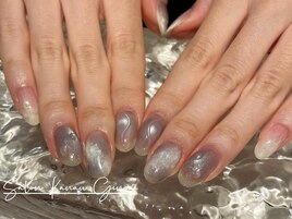 透け感ニュアンスネイル