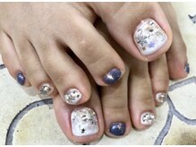 ネイルサロン ティディ(TIDY)/冬のフットネイル[雪の結晶]