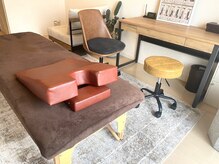 しろの雰囲気（統一され清潔感のある空間で施術が受けられます♪）