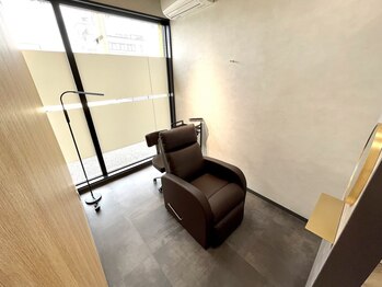 ラ ソレイユ(Le Soleil)の写真/落ち着いた空間で周りを気にせずにまったり施術が受けられる♪小規模サロンで目元のお悩みも相談しやすい◎