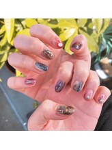 ピピランチェ(PIPIRANCHE)/個性派ニュアンスネイル