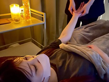 癒し~ぷ 札幌大通店の写真/【当日予約◎】ドライヘッドスパ+ハンドオイルマッサージでデスクワークで疲れた心身を徹底的に癒します!