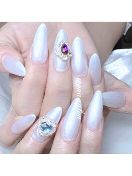 モナサロン(Mona salon)/チップワンカラー＋パーツ2本