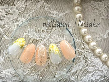 ティーエヌ 江坂店の写真/江坂駅直結◎シンプル～ニュアンス,季節のトレンドネイルまでサンプル豊富★パ-ツ配置やカラ-変更ご相談可!