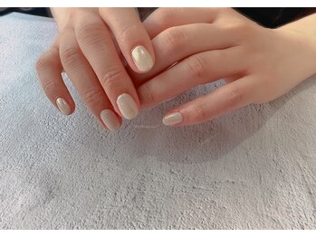 カットスタジオ ジー(cut studio g.)/ホワイトミラー