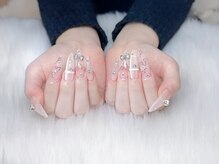 ゴホウビネイル(GOHOUBI Nail)の雰囲気(長さだし/アートやり放題/パーツつけ放題/フィルイン/持ち込み)