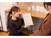エミー ラッシュ 神戸三宮(Emmy Lash)の雰囲気（カウンセリングで皆様のご要望、お悩みをお聞きいたします☆）