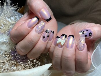 サロンドフォーエイチ(salon de 4H)/フレンチネイル×キルティング