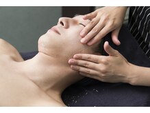 メンズ エステティック ヒーロー(men's esthetic HERO)/メンズフェイシャル角質除去