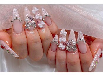 マルチューネイル 池袋(MARUCHU NAIL)/ パーツつけ放題120分 ¥11980