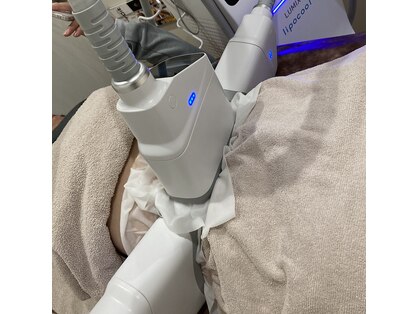 グラマラス(GLAMOROUS)の写真