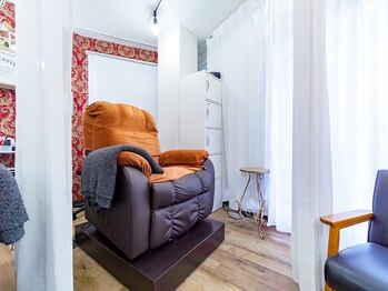 サロン ド ルア 西葛西(Salon de.Lua)の写真/忙しくて時間が取りにくいあなたへ！ネイルとアイの同時施術だから1回のご来店で綺麗が完成♪[西葛西]