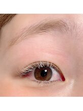 フレイムス アイラッシュ アンド ネイル(FRAMES)/ロイッシュカラーで目元明るく♪