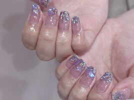 うるちゅる先端ビジューネイル