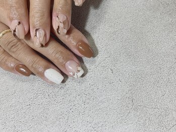 ネイルサロン フィフスアベニュー(Fifth Avenue)/大理石