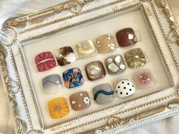 ジアネイル(ZIA nail.)の写真/《サンダルの季節は足元からオシャレで夏を満喫！》細かい部位までケアを行うので持ちの良さにも定評◎