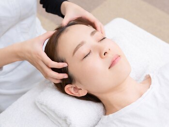 アリス(alice)の写真/【極上のヘッドスパ】コリを芯からほぐしてお悩み解消!スマホやPCの影響による眼精疲労改善や小顔効果も◎