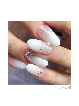 アイビーネイル(ivy-nail)/ホワイトグラデーション♪