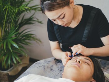 ボス ブロウ 天白店(BOSS BROW)の写真/《眉毛専門店》美眉アイブロウリフト¥5,900/天白区/完全個室空間でゆったりおくつろぎください◎