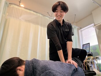 整骨院葵堂 本院/気になる背中の張り