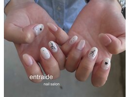 モノクロリボンとマグネット