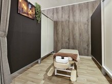 ぐぐっと【2/1 NEW OPEN(予定)】の雰囲気(半個室の施術ルームも3部屋ございます。)
