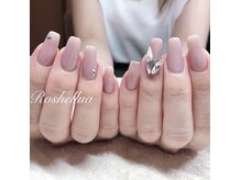 ロシェルア(Roshellua)/ 1カラー×ビジュー