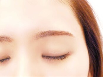 ビューティーアイラッシュ 西武東戸塚店/まつげパーマ【目を閉じた状態】