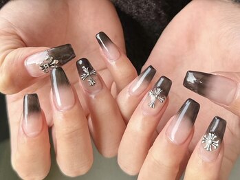 ラヴィエ ベル(La vie est belle)/ブラックグラデ×クロムパーツ