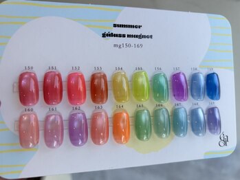 ネイルサロン レーヴ(Reve)の写真/シンプルオフィス系もお任せ♪上品な中にも可愛さをプラスしたデザイン多数!話題のマグネットは300色以上◎