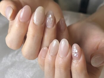 エクラネイル(eclat nail)の写真/普段派手なネイルが出来ない方にオススメ◎シンプルでもトレンドを抑えたデザインでおしゃれな手元に☆
