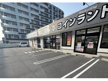 ホワイト 上乃木南店(WHITE)/駐車場