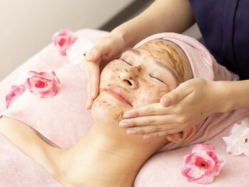 ノンノン(NonNon)の写真/くすみ・毛穴・シミケアに特化。40代からの「何をしても変わらなかった」肌悩みに本質からアプローチします