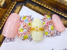 【フラワーネイル】