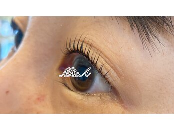 エムアンドエー(M&A)/パリジェンヌ