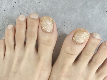 キャリー(CARRY)/フット　親指2本アート