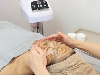 エー(A)/エクソソームハーブピーリング