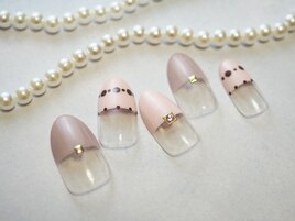 グレージュフレンチネイル
