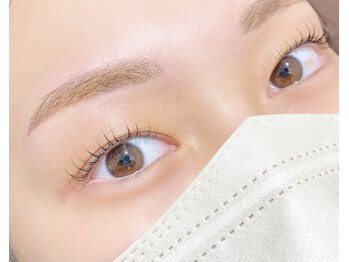 アイラッシュサロン ブラン イオンモール高岡店(Eyelash Salon Blanc)/まつげパーマ×美眉で劇的垢抜け