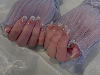 ルアナ ケリー(Luana kelly)/チークネイル