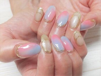 ふんわりグラデーションネイル