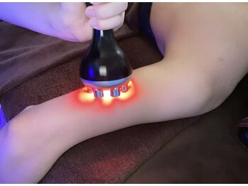 セリーヌ(serene)/キャビラジ+マッサージ